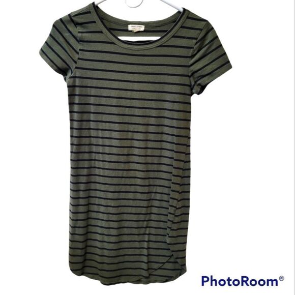 Heart & Hips Dress, Size M - Picture 1 of 4